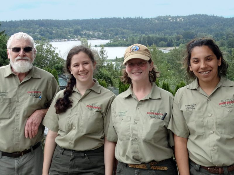 Cougar Mountain Zoo Volunteer Group